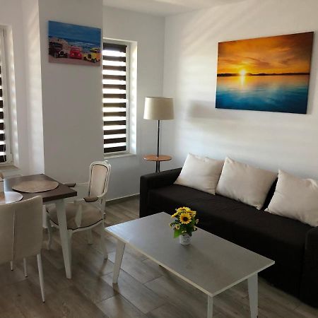 Lotus Northsea Apartment Mamaia Exterior photo