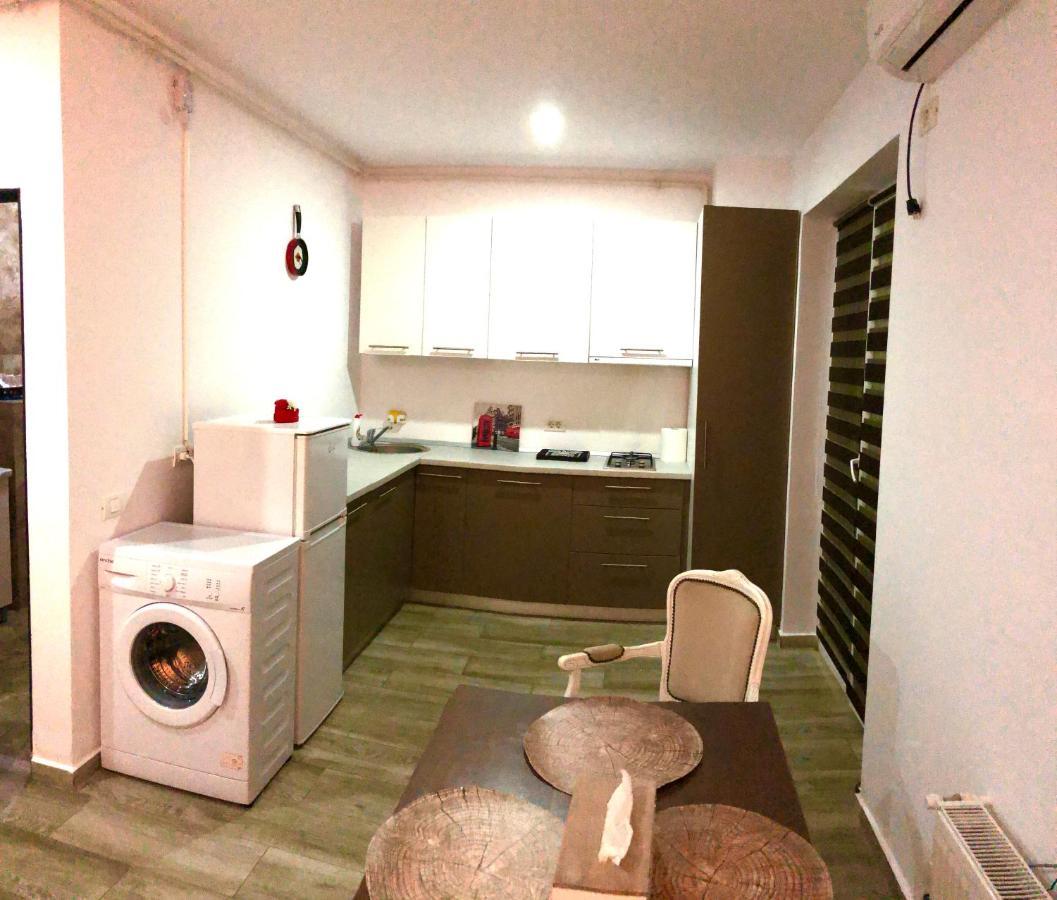 Lotus Northsea Apartment Mamaia Exterior photo