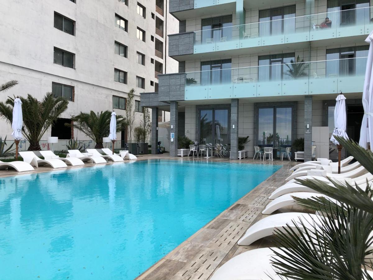 Lotus Northsea Apartment Mamaia Exterior photo