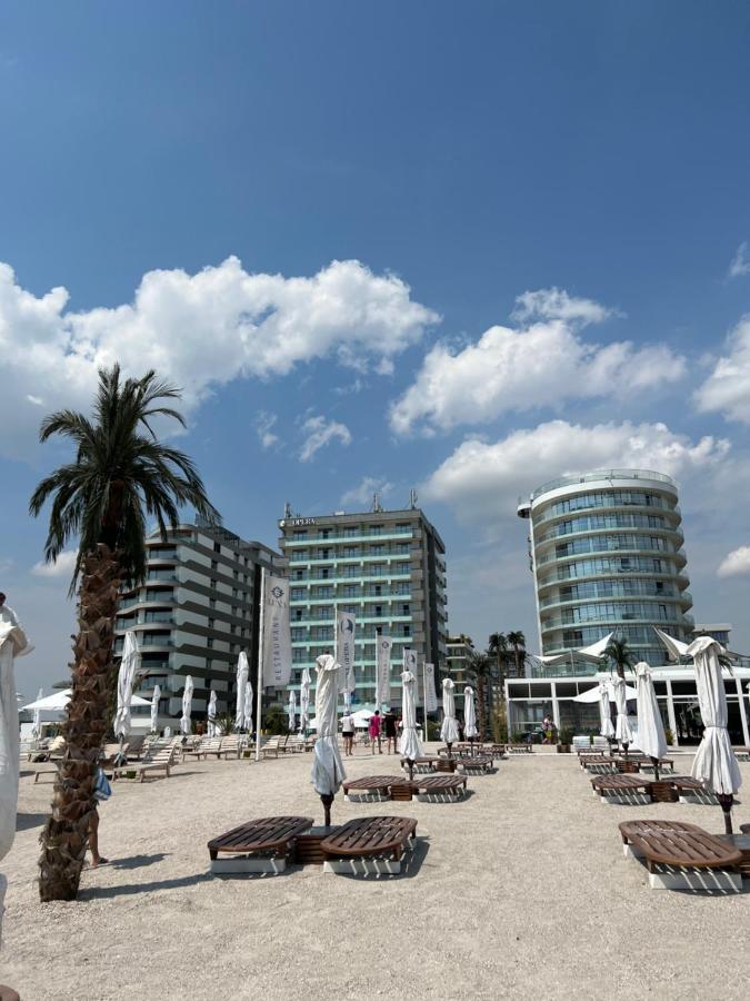 Lotus Northsea Apartment Mamaia Exterior photo